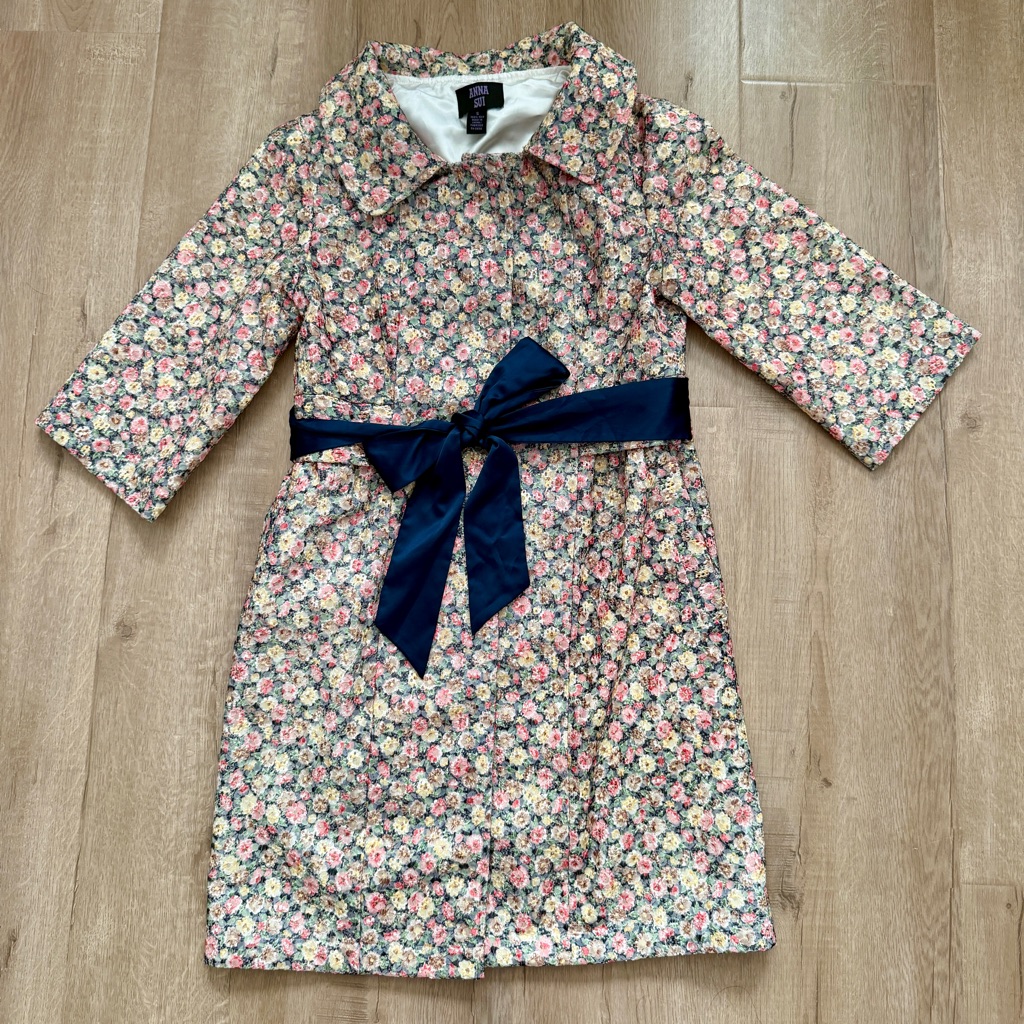 Luxury Anna Sui 100% Silk Coat Embroidered Floral & Blue Silk Satin Belt Size S